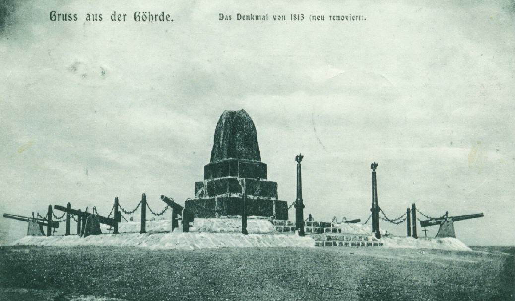 Das Denkmal um 1913.